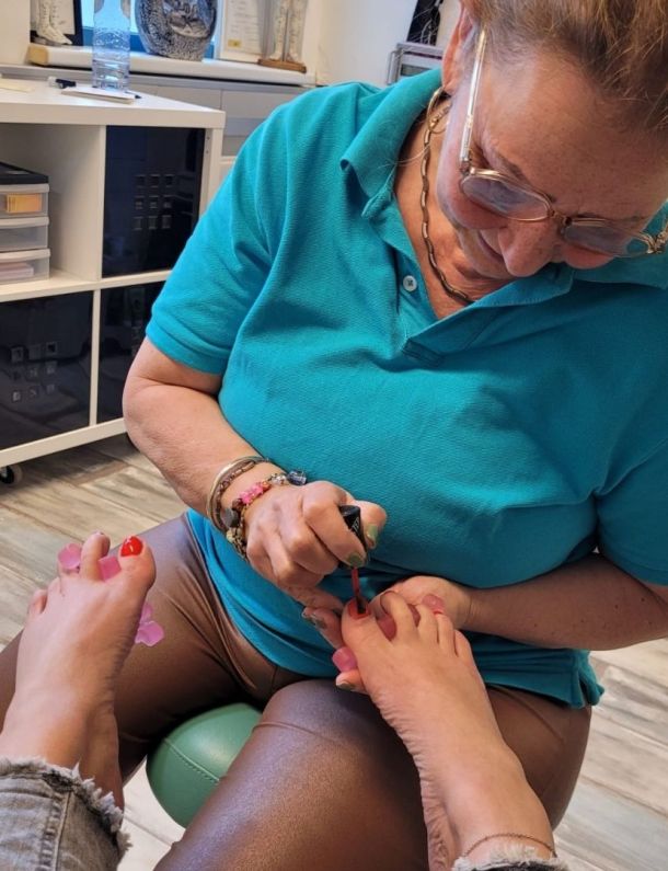 Pedicure behandeling Assen In Balanz door gediplomeerde behandelaars lakken nagels na behandeling (6)